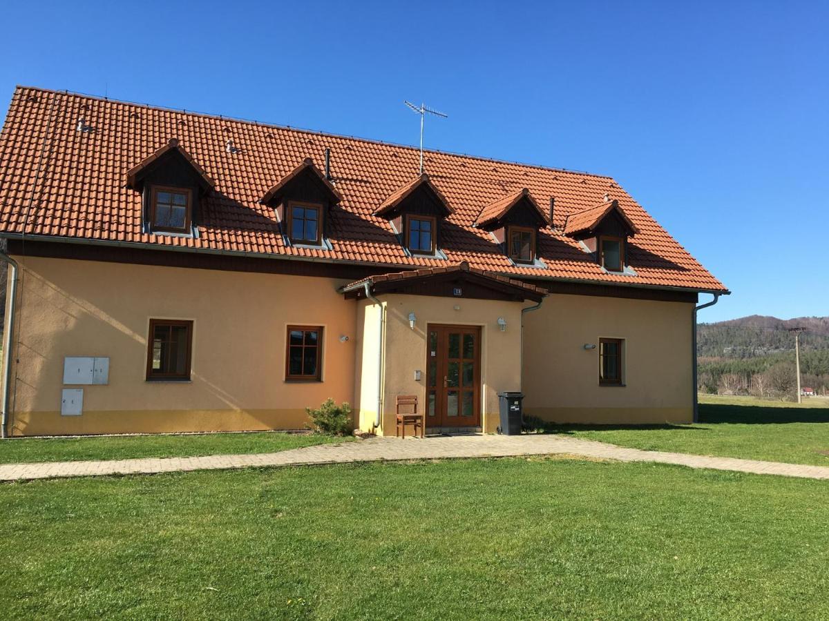 Pension Hofberg Єтршиховіце Екстер'єр фото