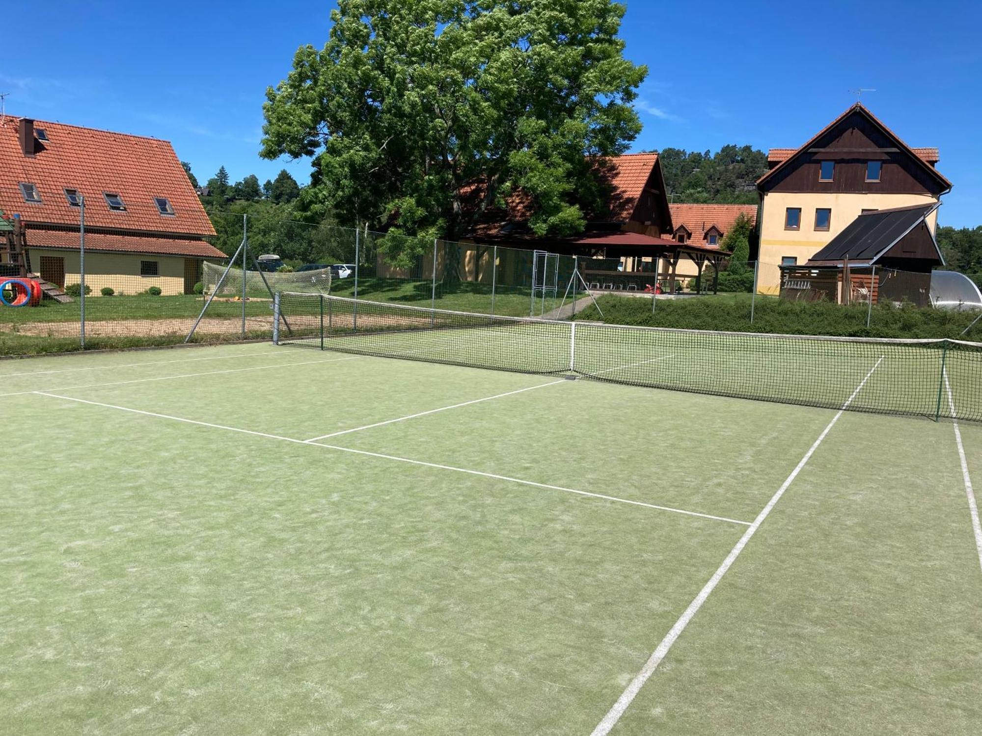 Pension Hofberg Єтршиховіце Екстер'єр фото
